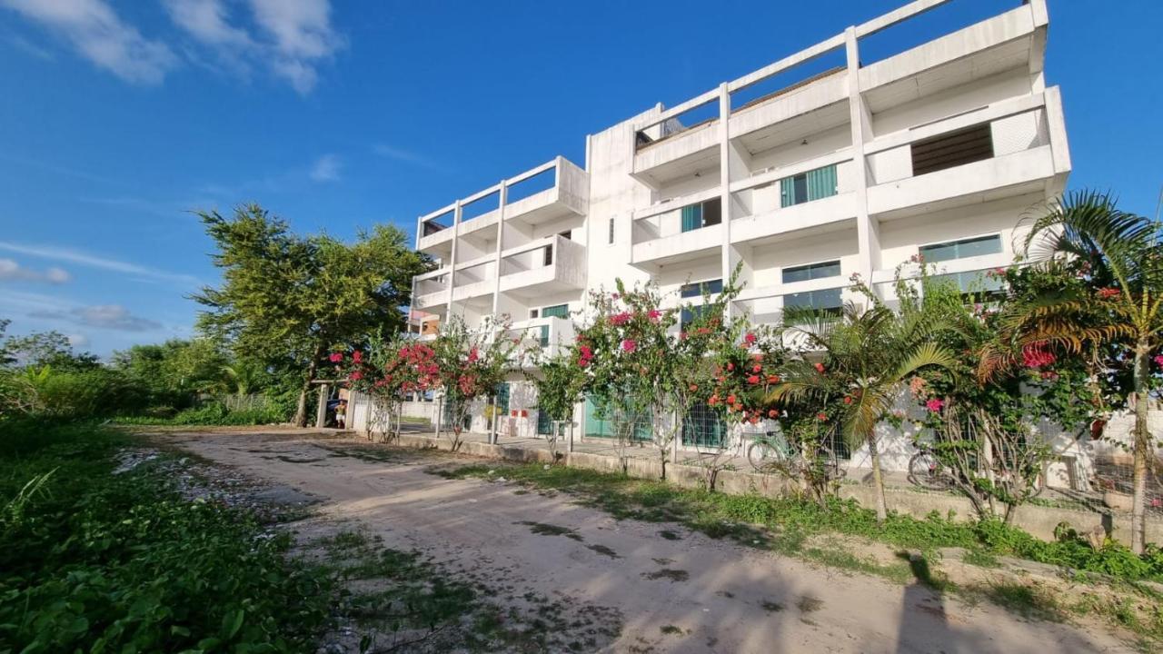 ホテル Solar Teixeira Flats Pôrto das Galinhas エクステリア 写真